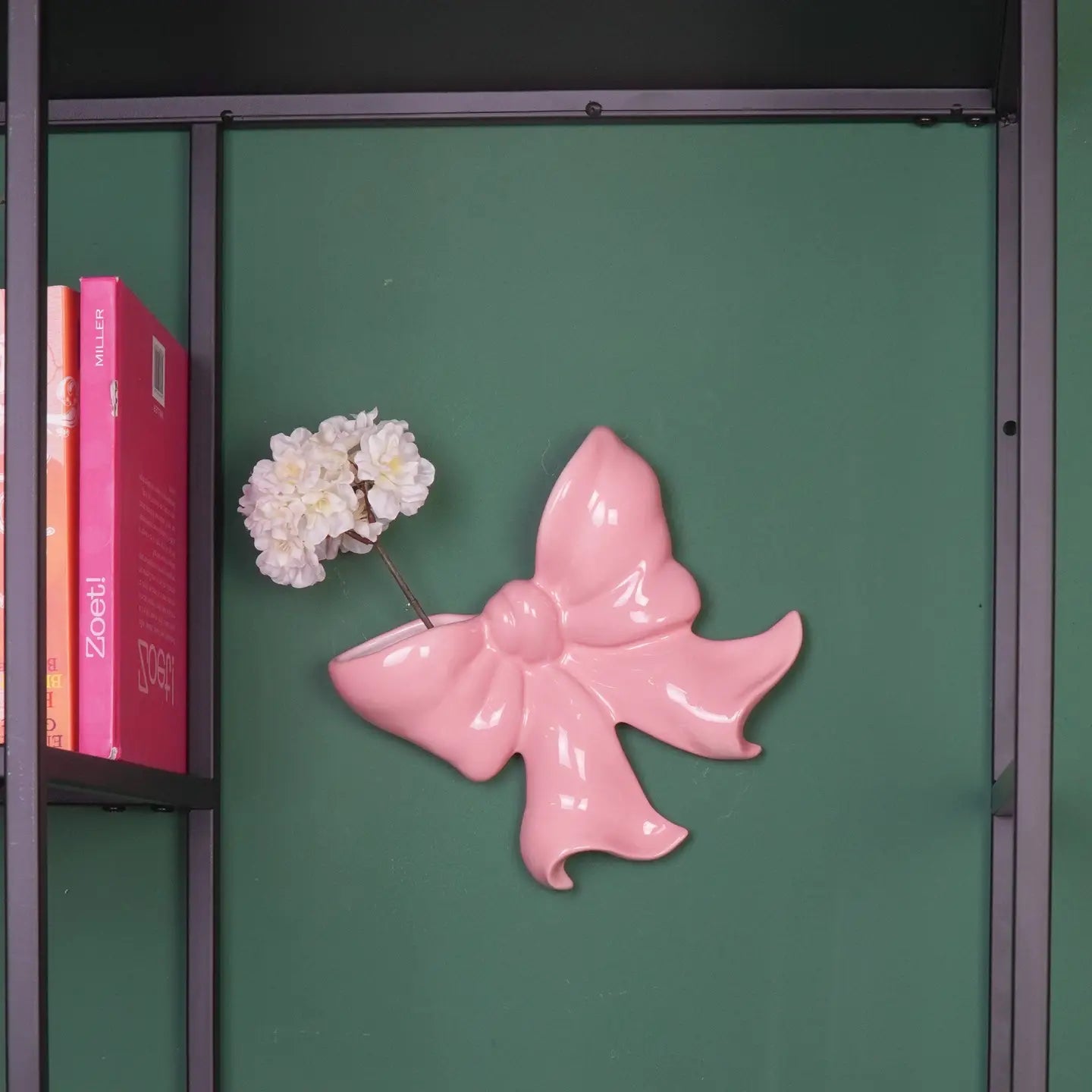 Wall vase bow