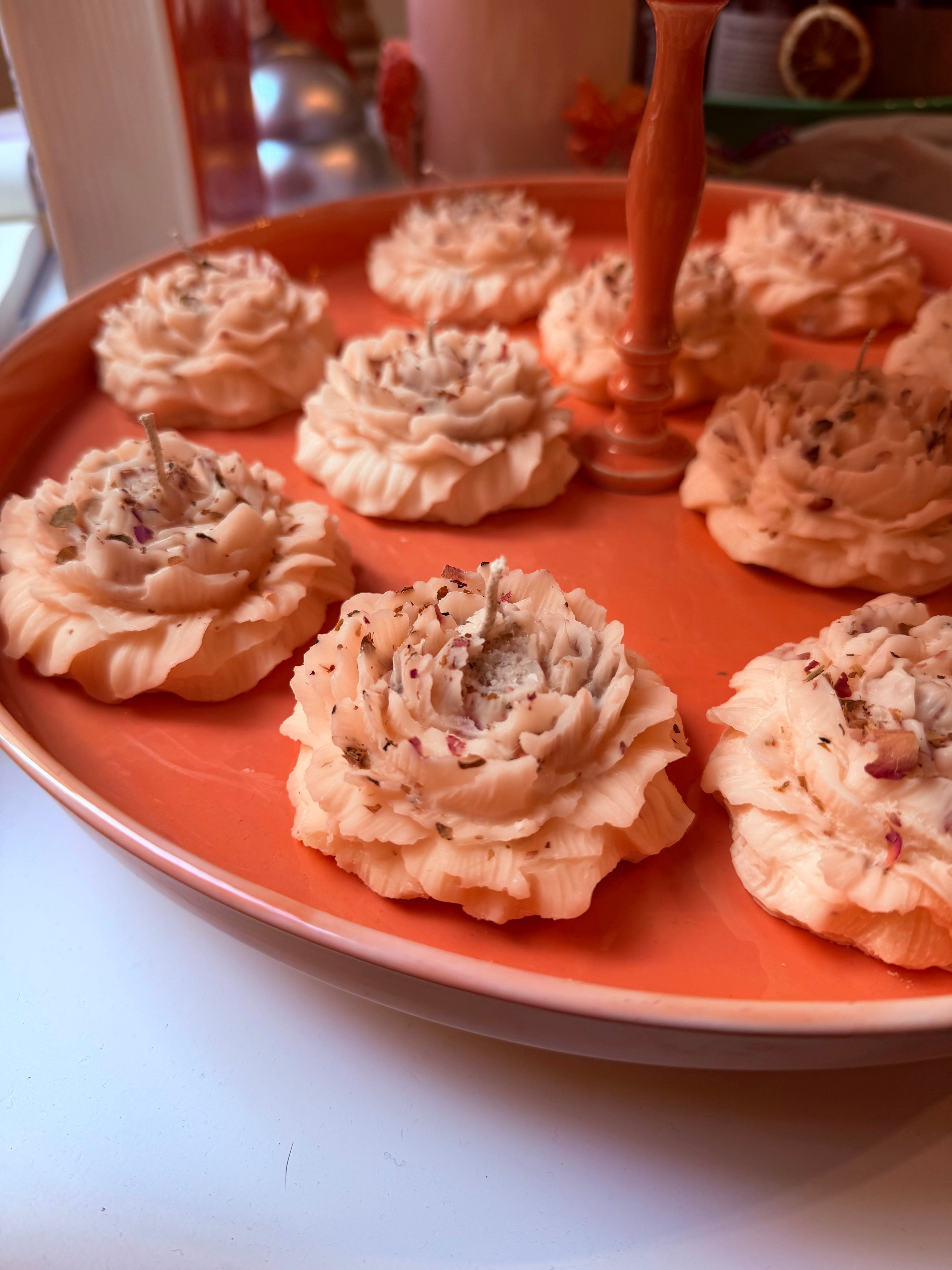 Peony shaped soy candle