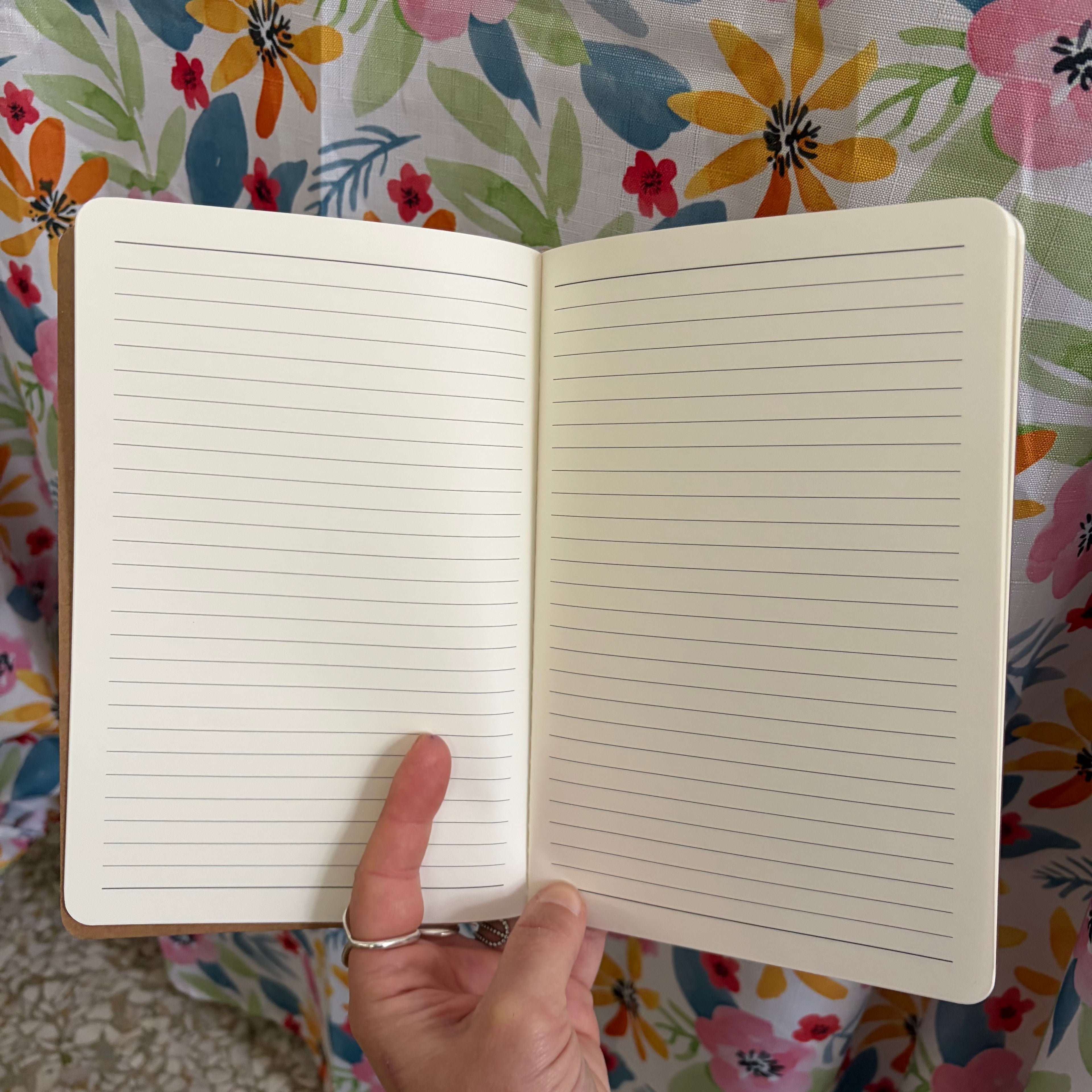 Notebook with embroidered flowers 3