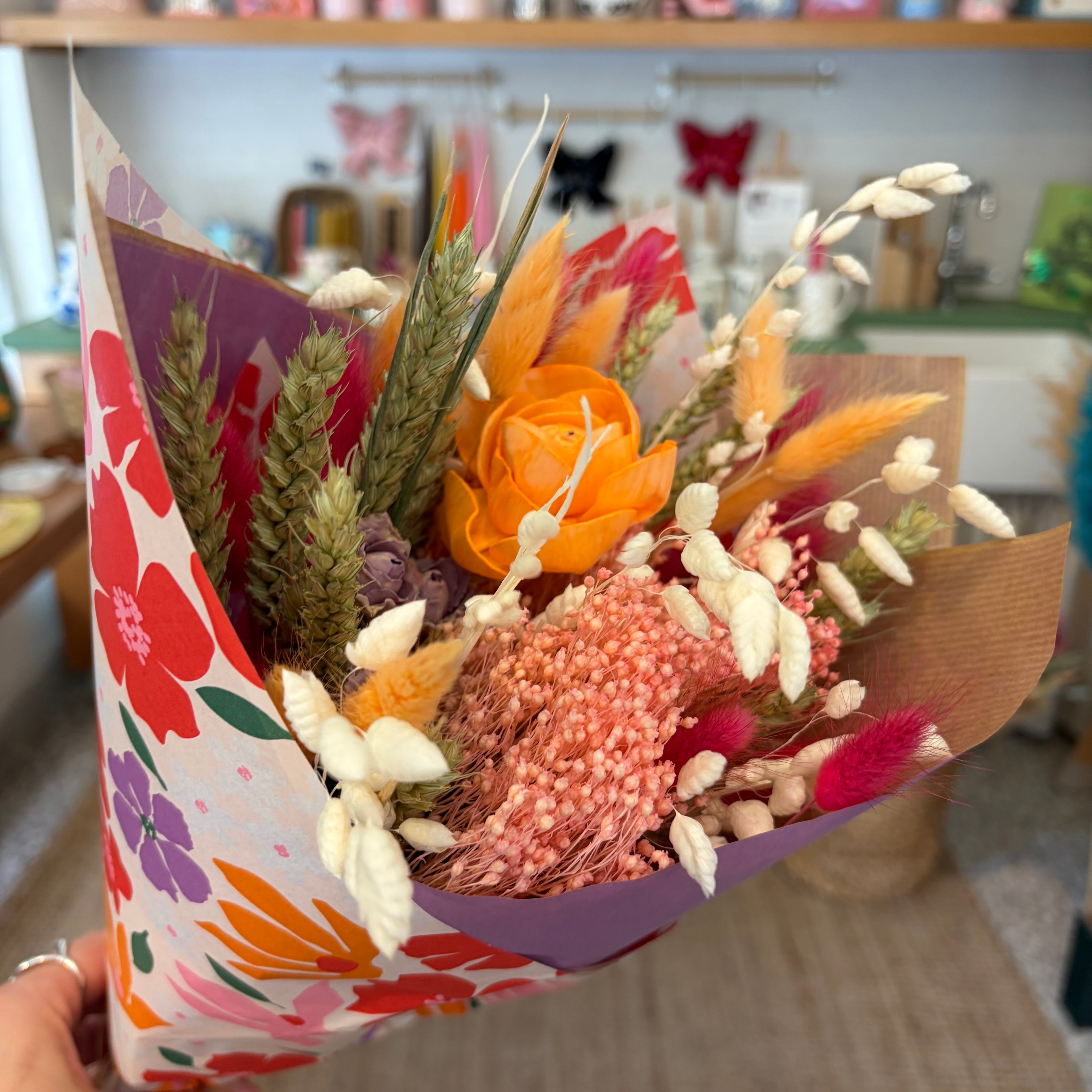 Peach Paloma Sola Bouquet